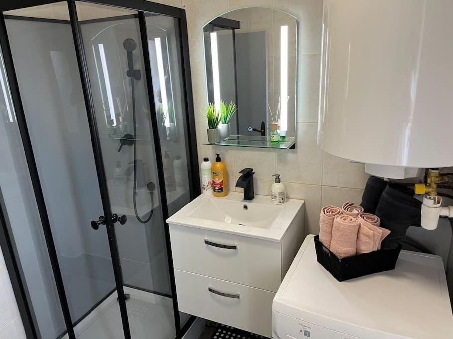 Bel Appartement Neuf, Bien Situe カルカソンヌ エクステリア 写真